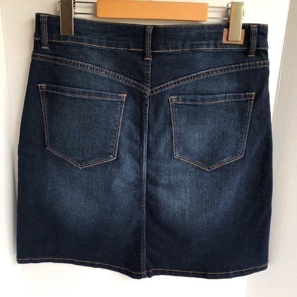 Jordache - Women’s Denim Mini Skirt with Pockets. Size: 4 - Picture 2 of 12